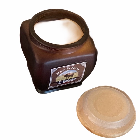 Longhorn Vanilla Candle - Picture 2 of 4